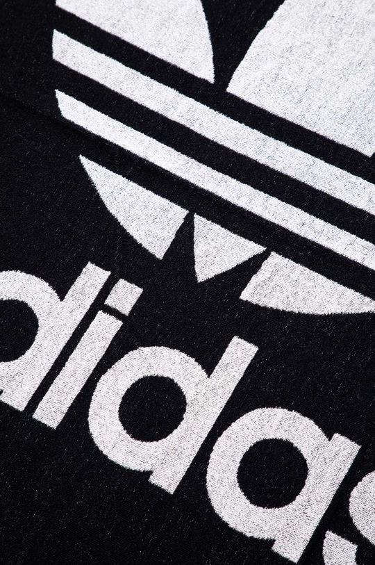 adidas Originals asciugamano con aggiunta di lana