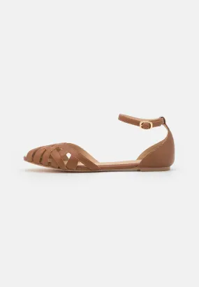 LEATHER  - Ballerine con cinturino