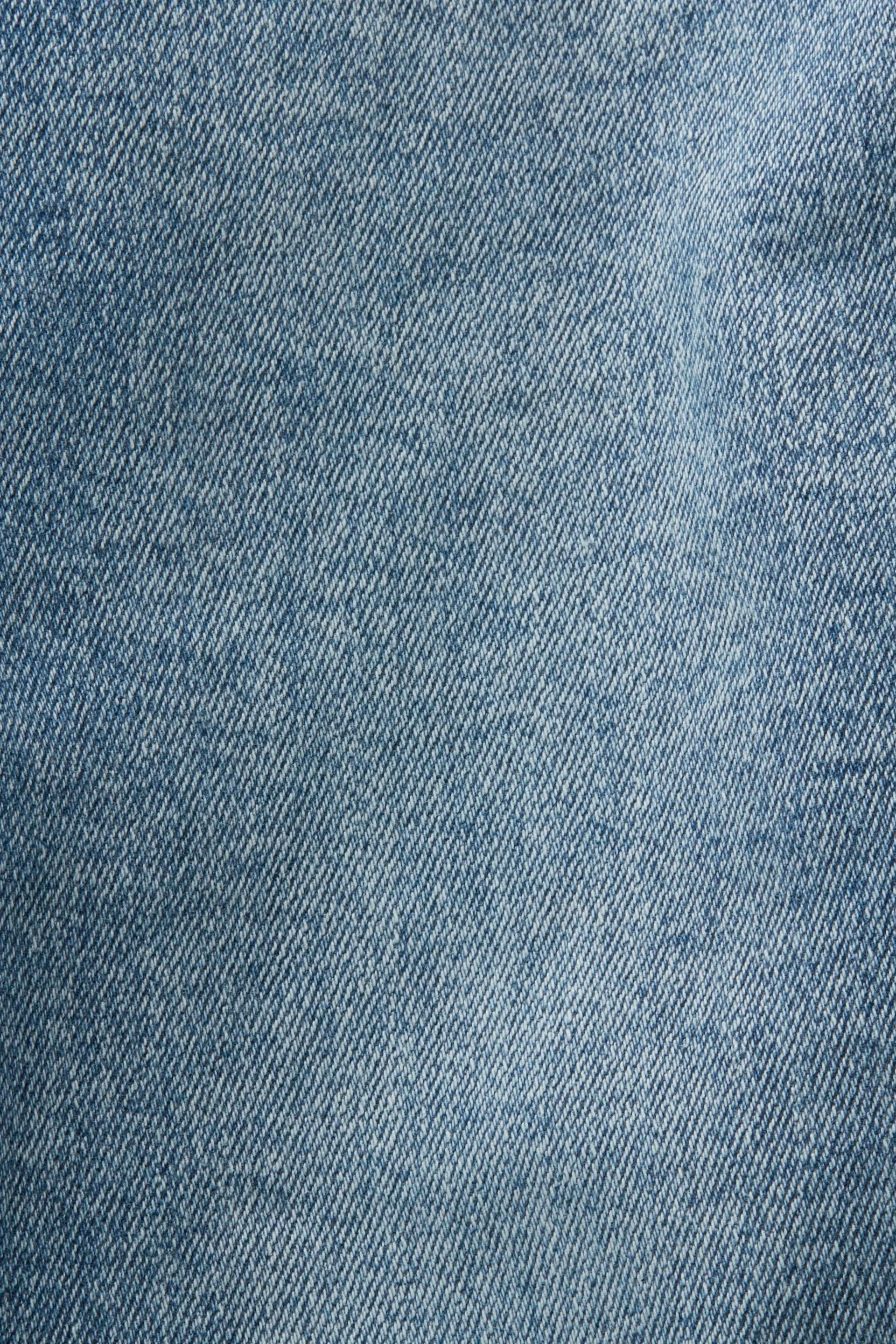 Riciclati: jeans slim a vita media