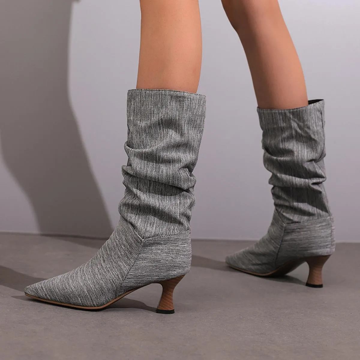 Stivali pieghevoli Moda donna Nuove scarpe a punta Scarpe da donna Stivali lunghi giornalieri Stivali con tacco alto 5 cm Donna